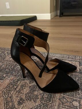 Madewell Black Pointed-Toe Ankle-Strap Heels